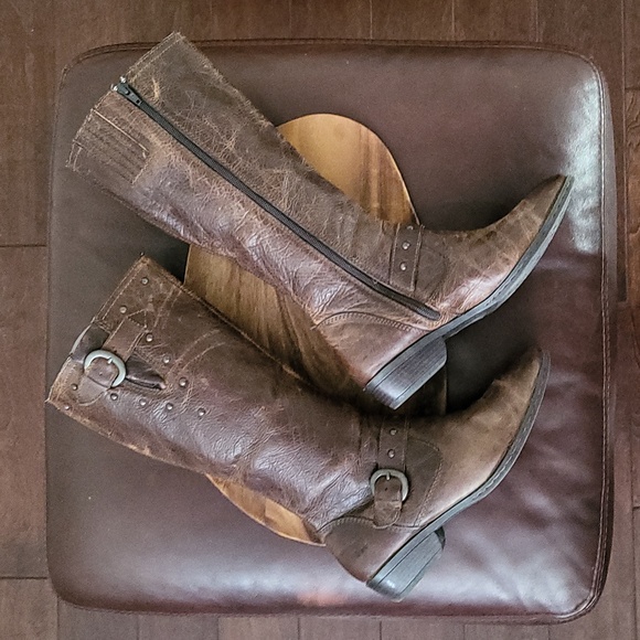 BOC Distressed Leather Tall Riding Boots - Picture 9 of 16